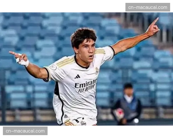 皇马5比1大胜贝蒂斯 小将贡萨洛上演帽子戏法 皇马5比1大胜贝蒂斯 小将贡萨洛上演帽子戏法